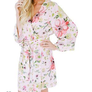Plum Pretty Sugar | Short Floral Bridesmaid Kimono Robe